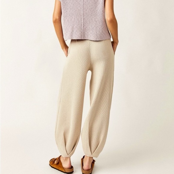 Freya Sweater Set - Picture 3 of 6